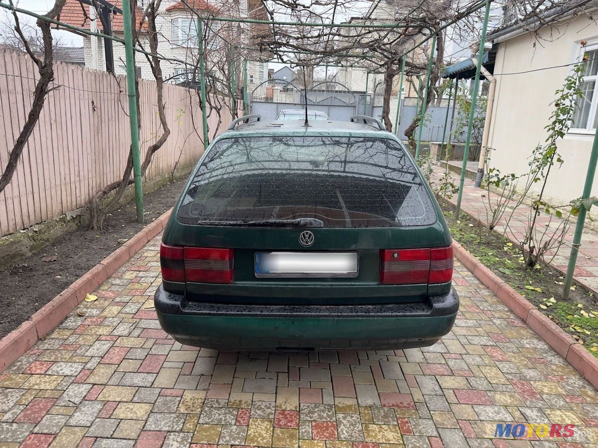1996' Volkswagen Passat photo #6