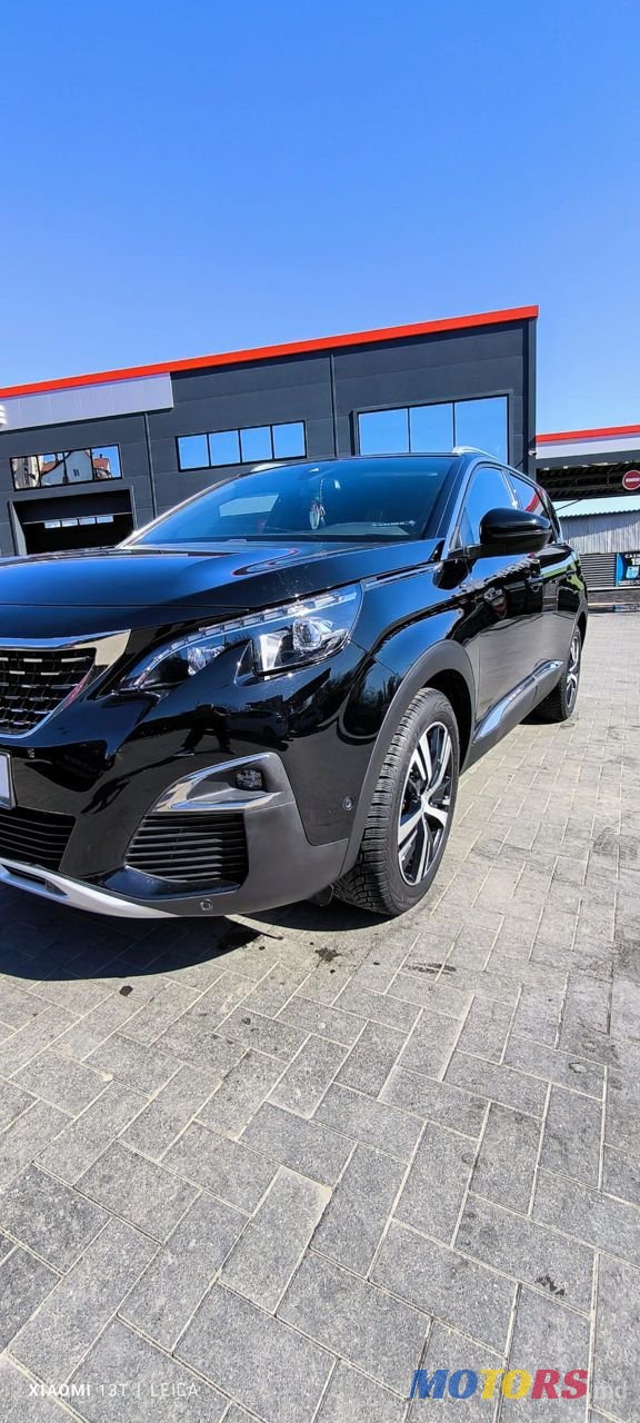 2020' Peugeot 5008 photo #1