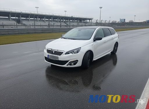 2016' Peugeot 308 photo #3