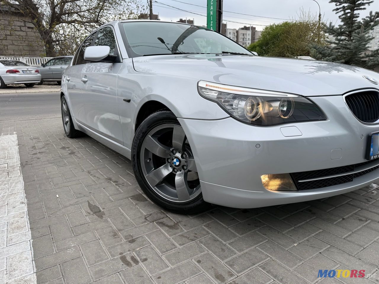 2008' BMW 5 Series photo #3