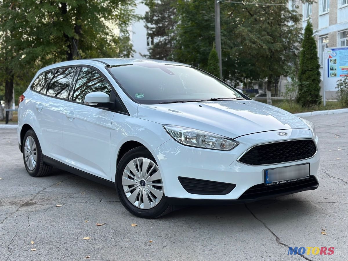 2015' Ford Focus photo #3