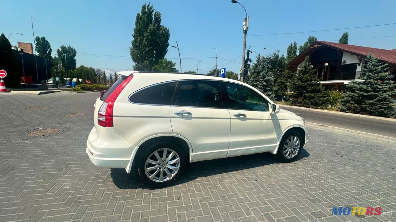 2010' Honda CR-V photo #3