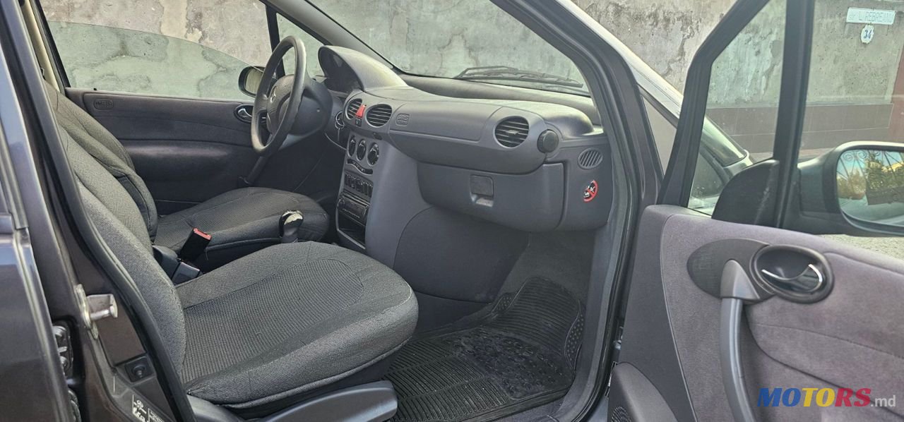 2001' Mercedes-Benz A-Class photo #1