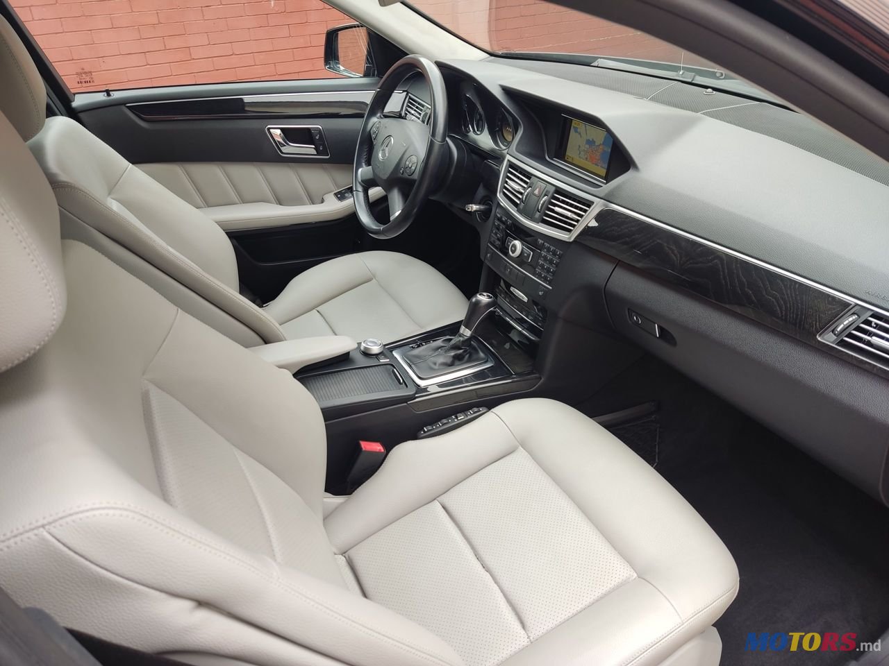 2011' Mercedes-Benz E Класс photo #6