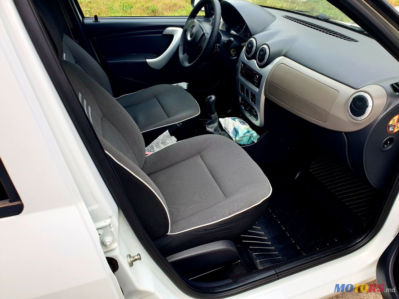 2012' Dacia Logan Mcv photo #5