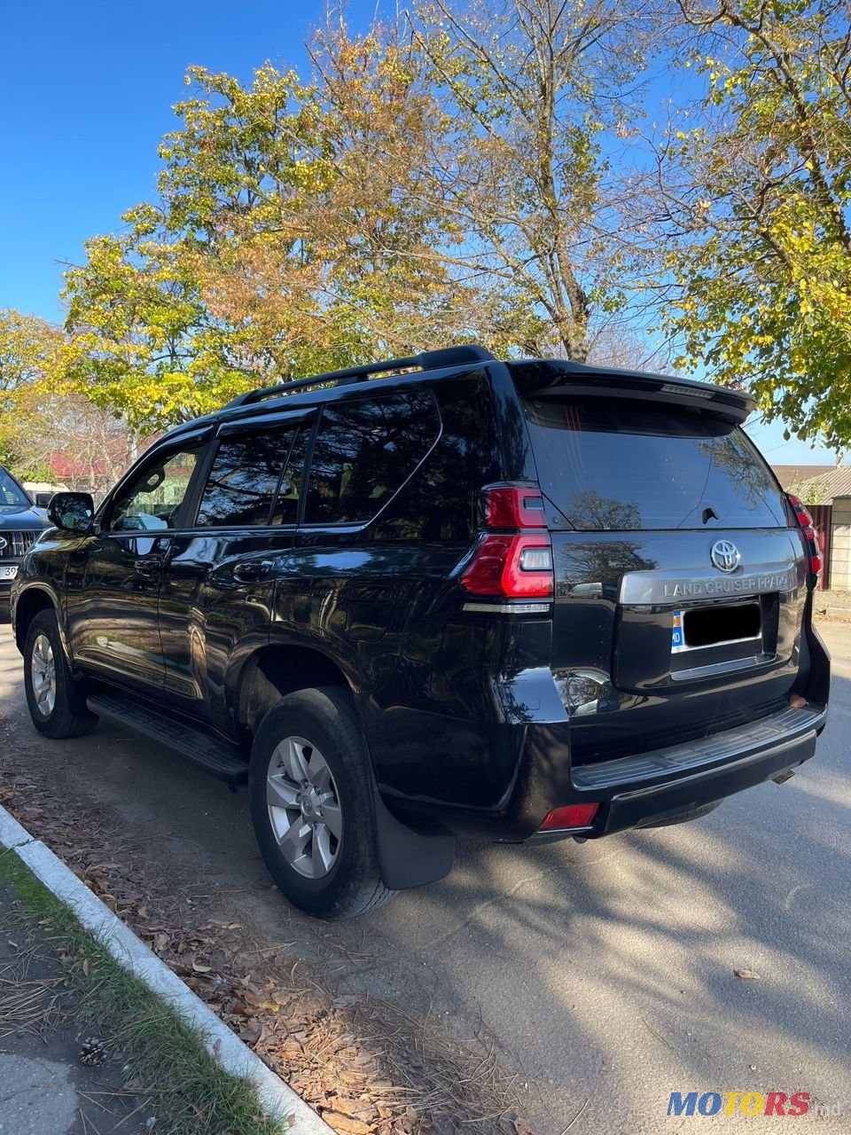 2021' Toyota Land Cruiser Prado photo #2
