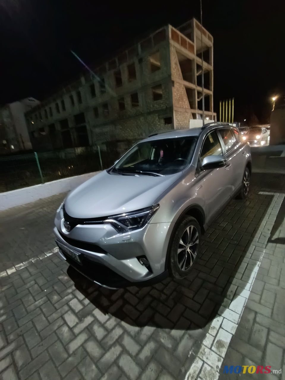 2017' Toyota RAV4 photo #5
