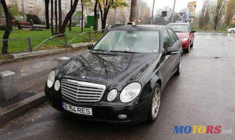 2008' Mercedes-Benz E photo #2