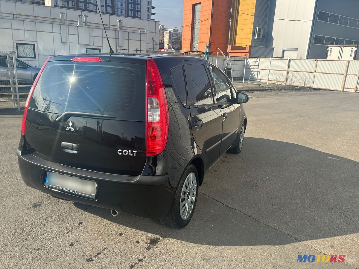 2007' Mitsubishi Colt photo #3