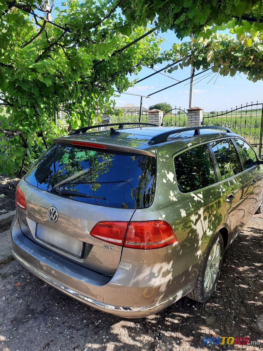 2012' Volkswagen Passat photo #6