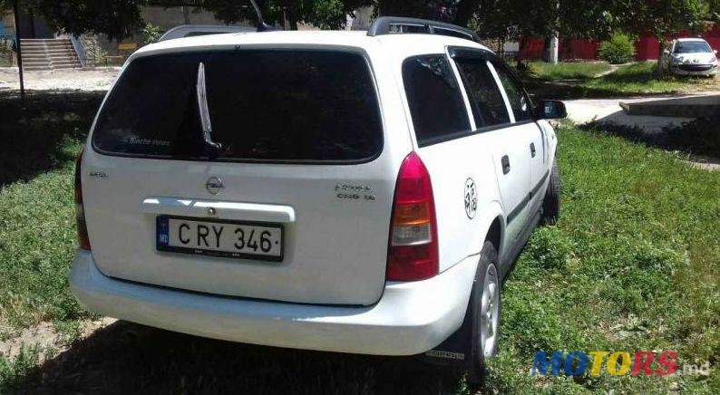 2005' Opel Astra photo #1