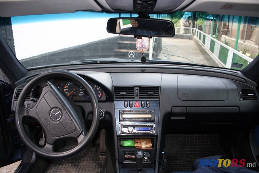 1999' Mercedes-Benz C-Class photo #2