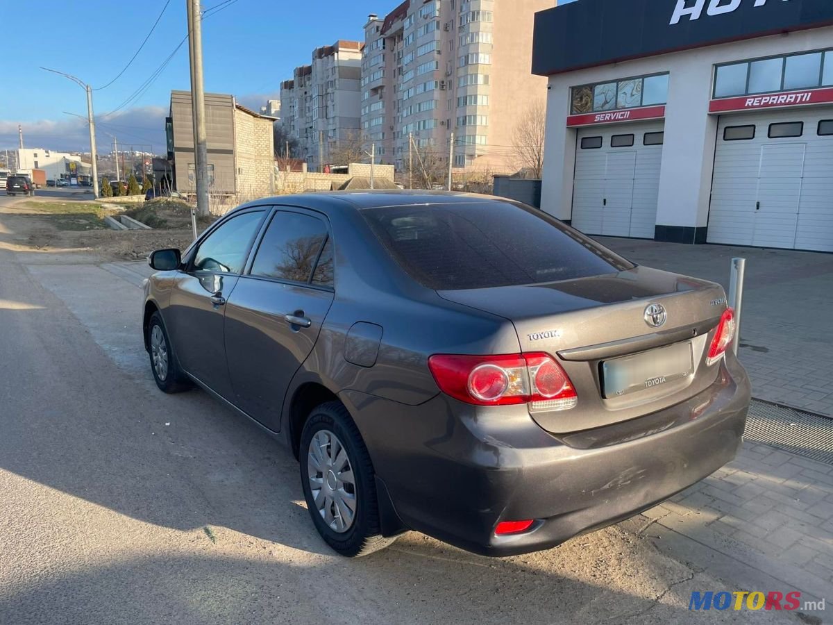 2011' Toyota Corolla photo #3