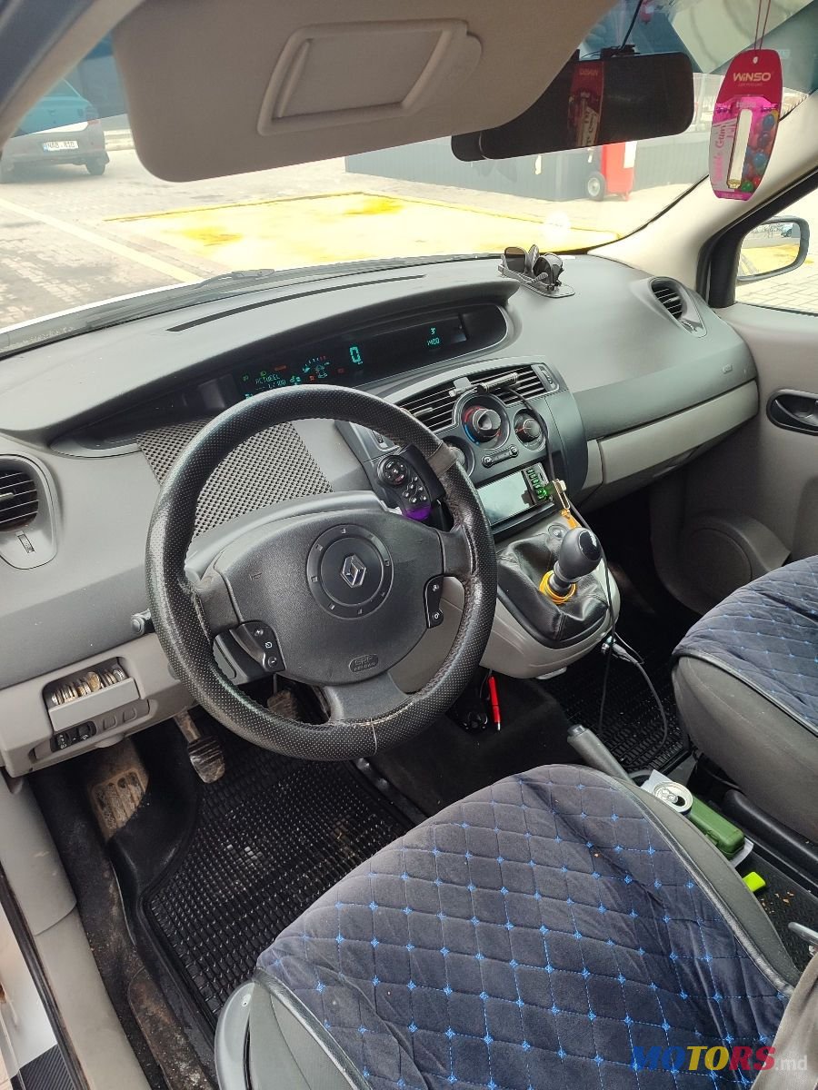 2005' Renault Grand Scenic photo #5
