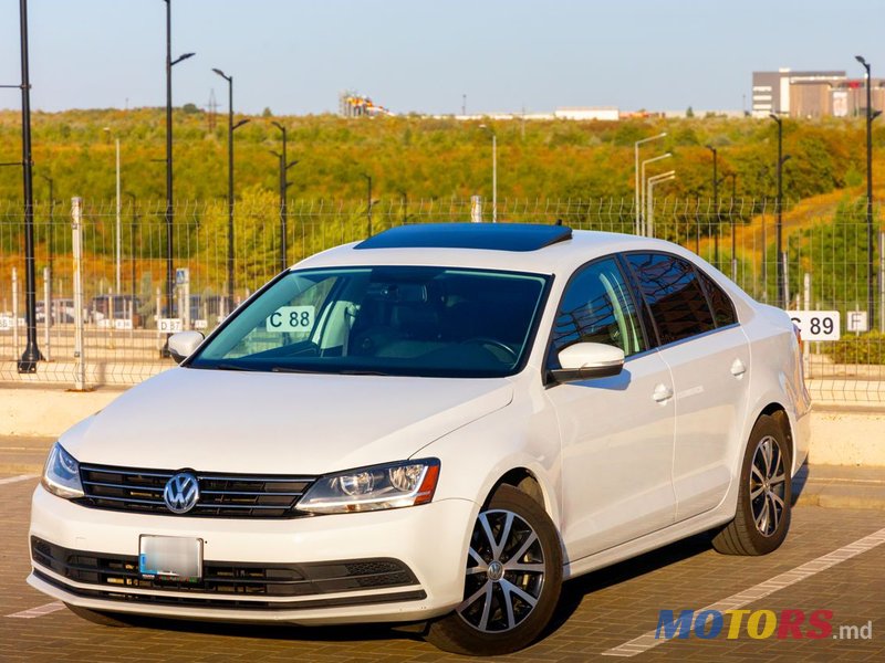 2016' Volkswagen Jetta photo #3