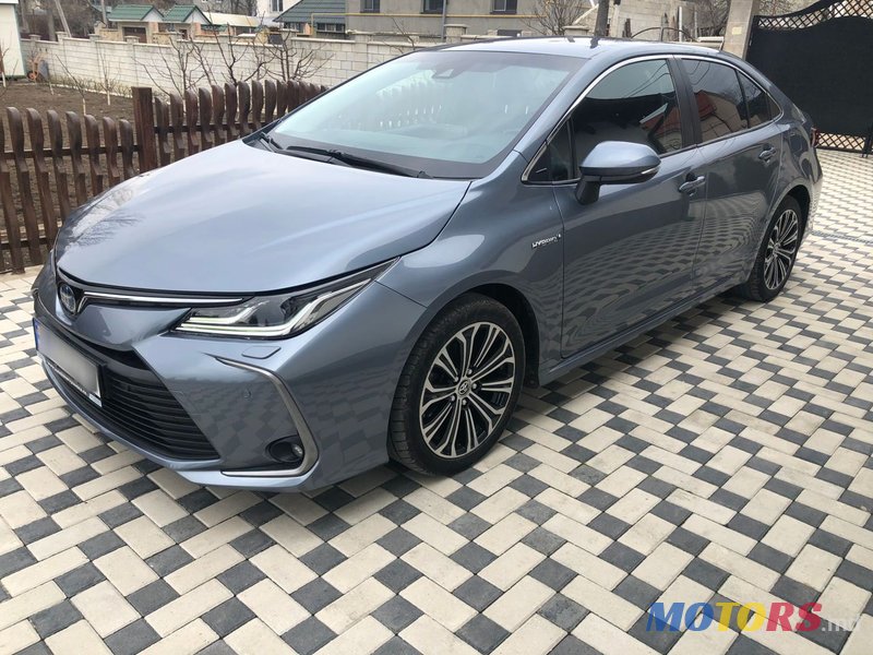 2020' Toyota Corolla photo #2