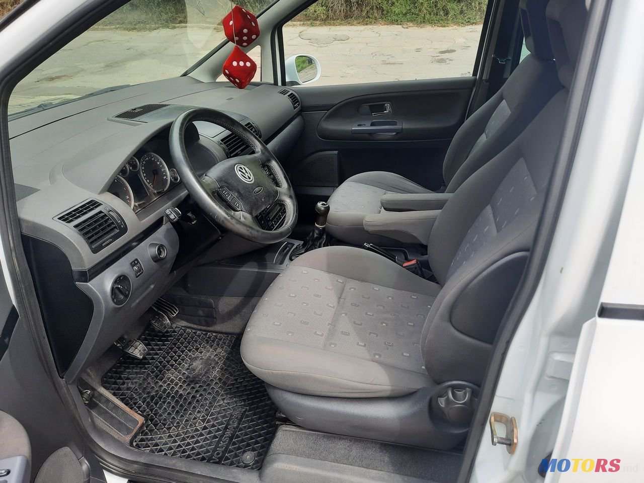 2006' Volkswagen Sharan photo #5