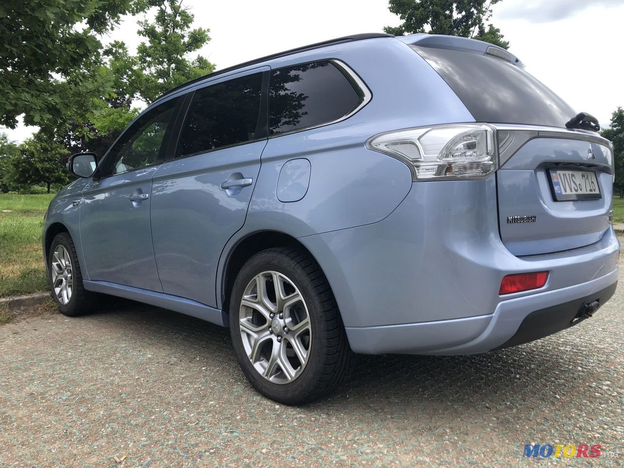 2013' Mitsubishi Outlander photo #4