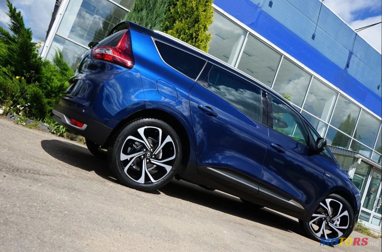 2017' Renault Grand Scenic photo #1