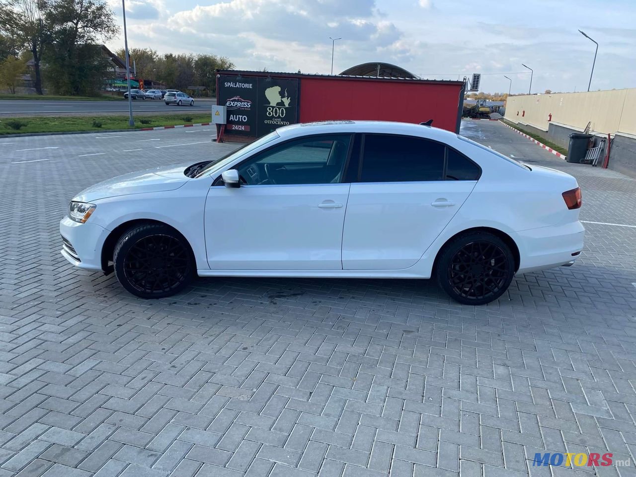 2017' Volkswagen Jetta photo #4