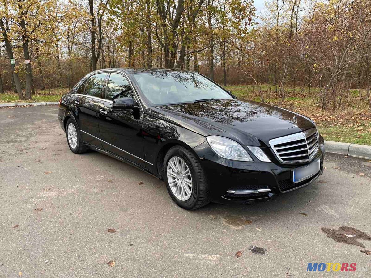 2012' Mercedes-Benz E Класс photo #1