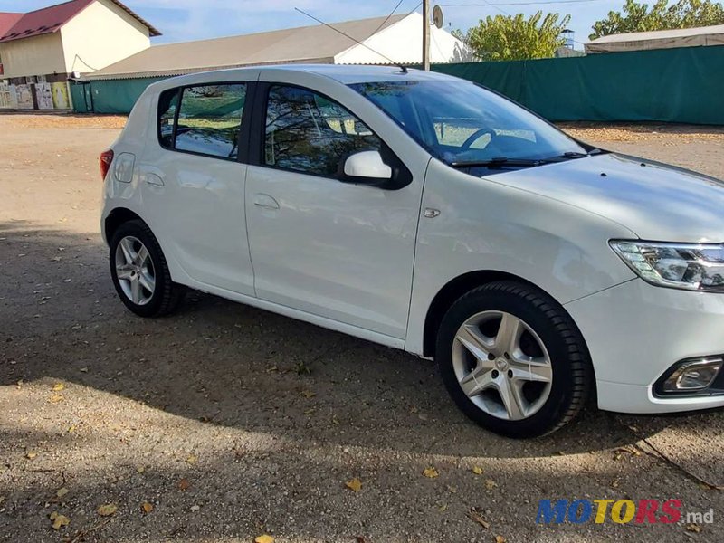 2017' Dacia Sandero photo #3