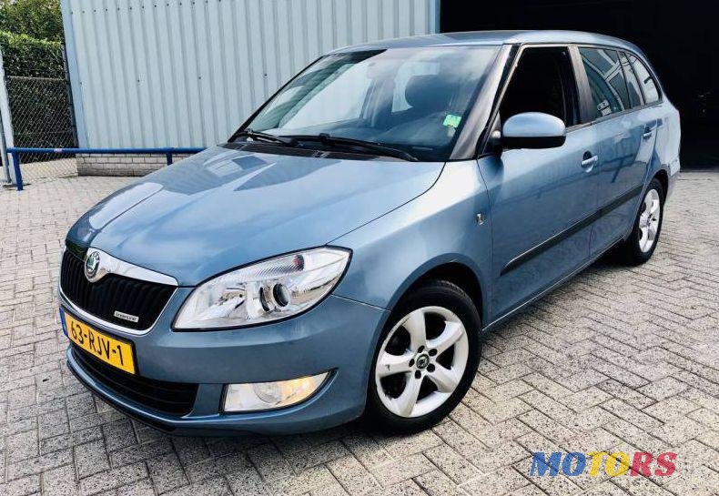 2011' Skoda Fabia photo #1