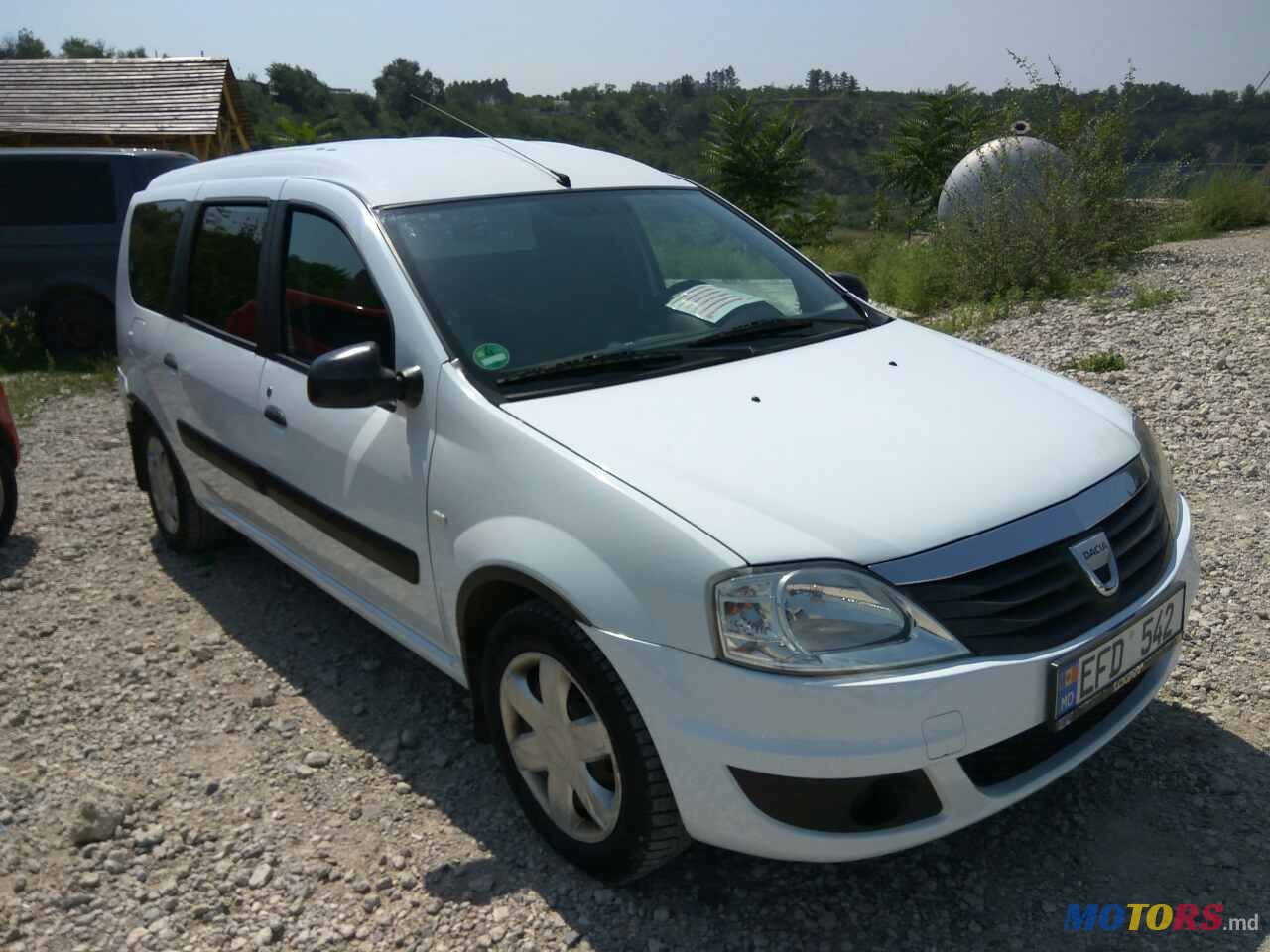 2009' Renault Logan Mcv photo #2