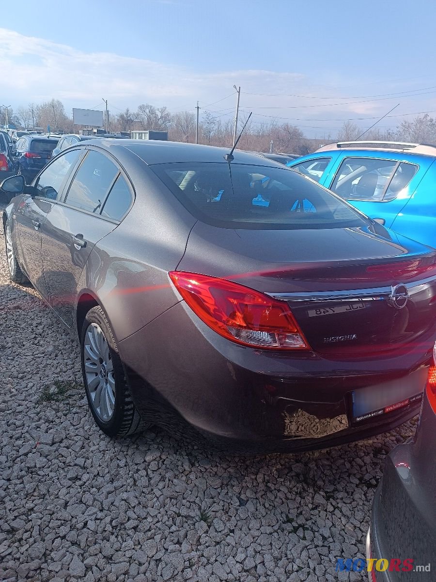 2010' Opel Insignia photo #4