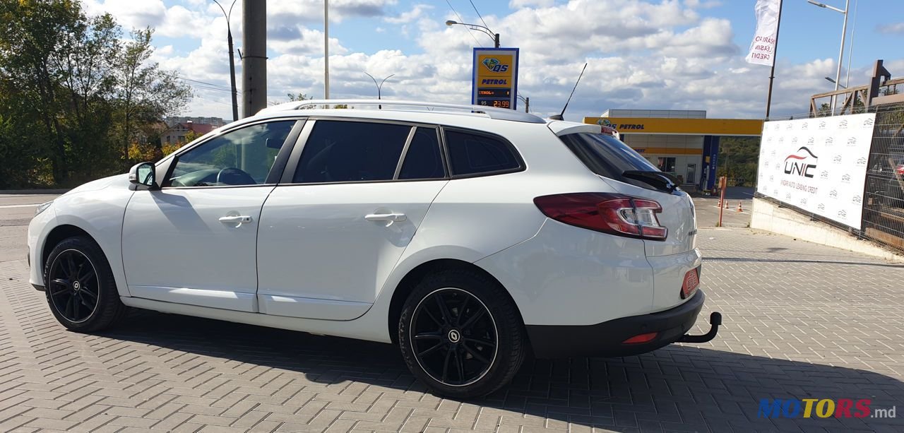 2014' Renault Megane photo #3