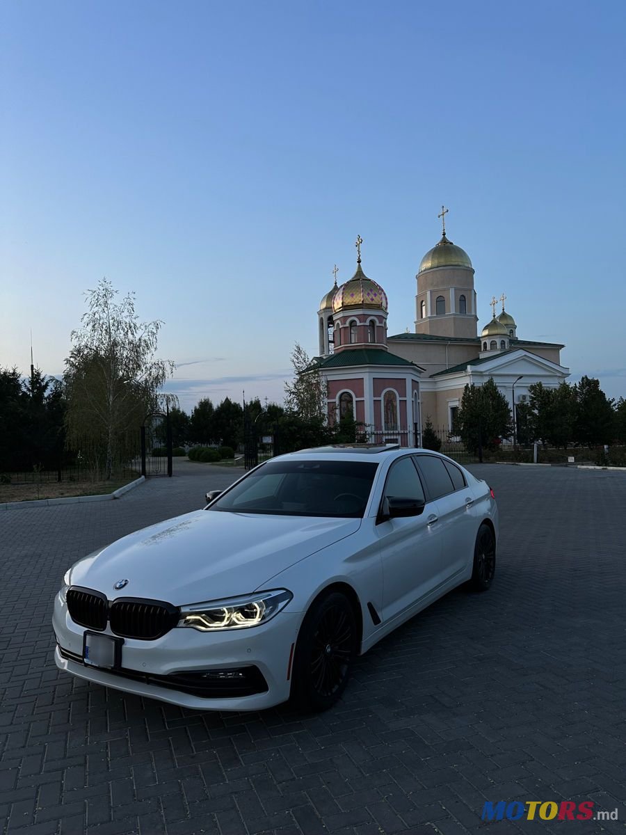 2017' BMW 5 Series photo #1