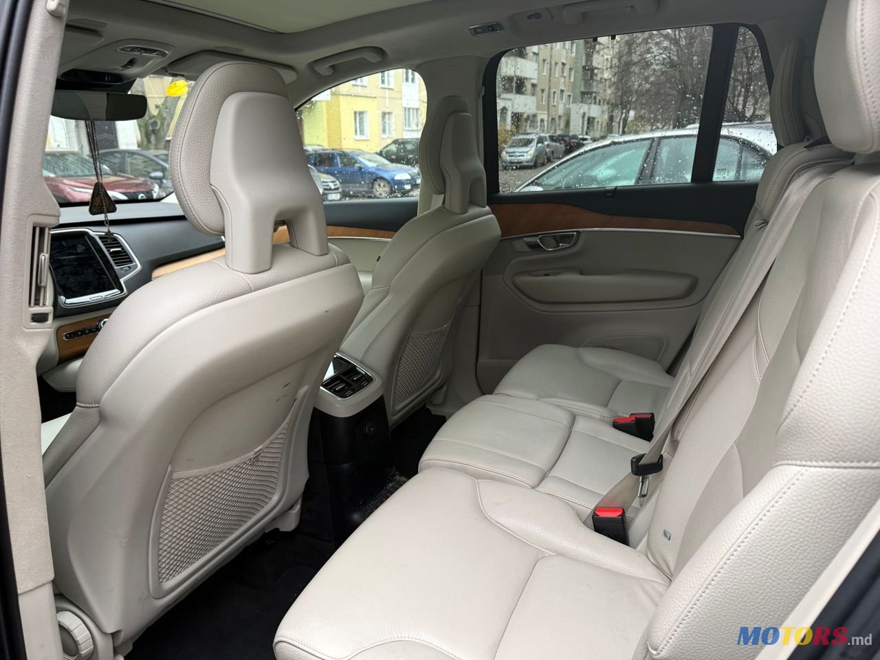 2021' Volvo XC90 photo #6