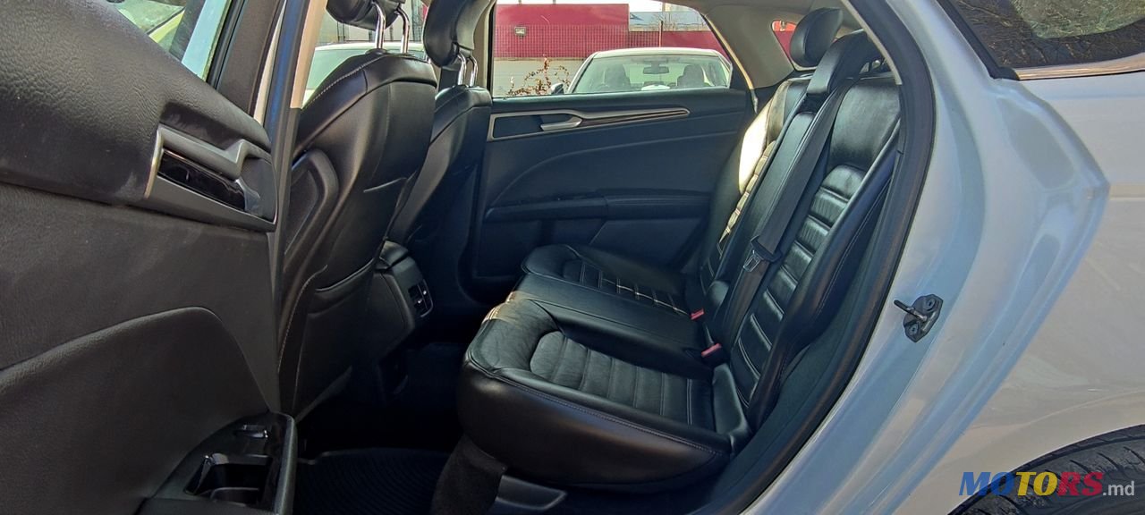 2017' Ford Fusion photo #6