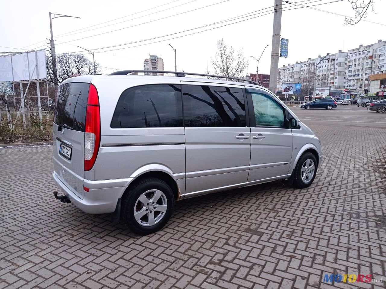 2005' Mercedes-Benz Viano photo #2