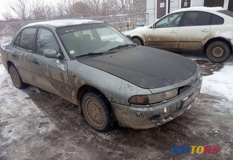 1993' Mitsubishi Galant photo #5