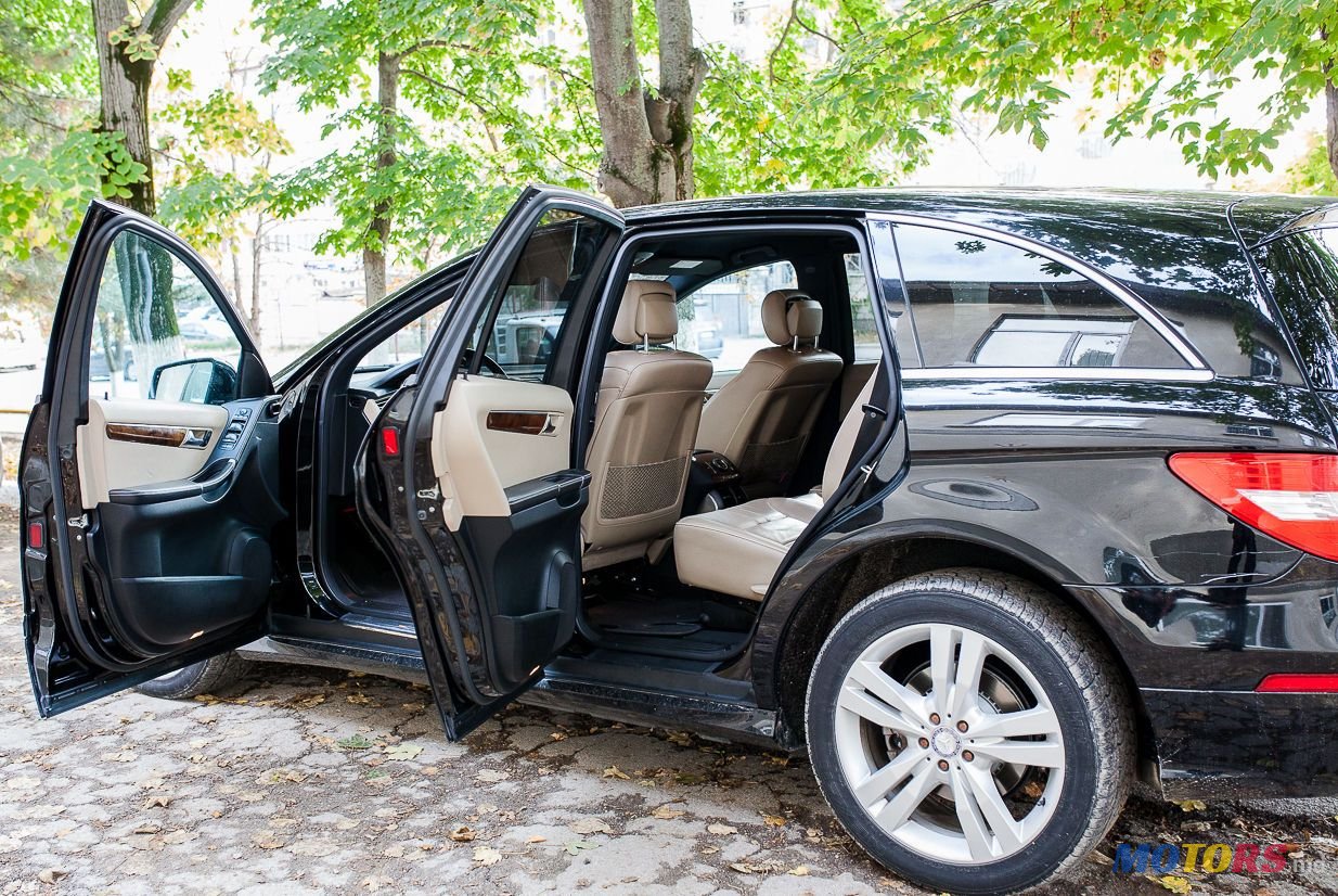 2010' Mercedes-Benz R-Class photo #4