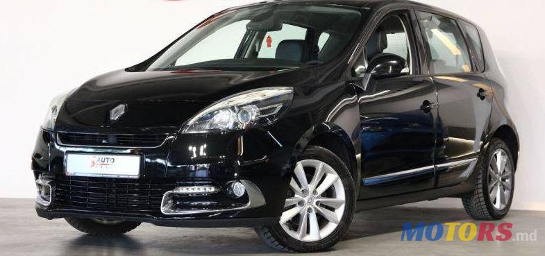 2013' Renault Scenic photo #1