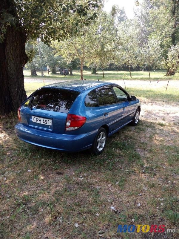 2004' Kia Rio photo #2