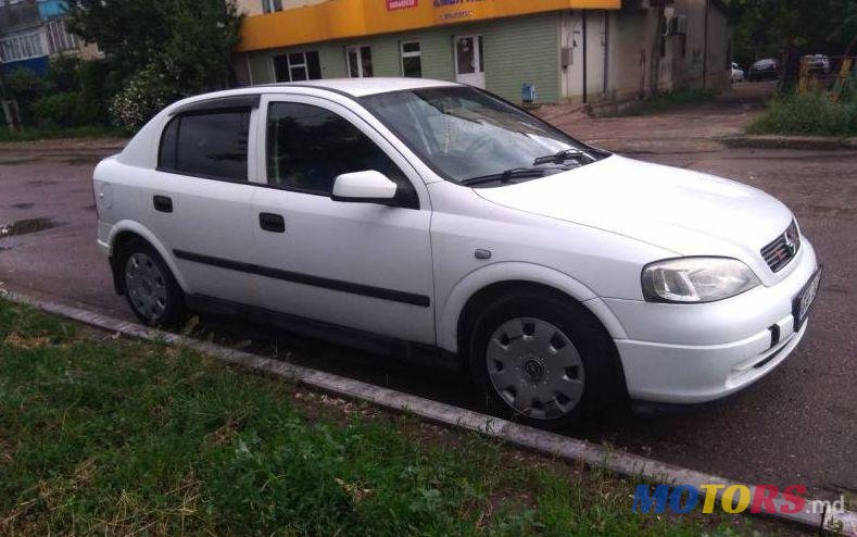 2007' Opel Astra photo #1