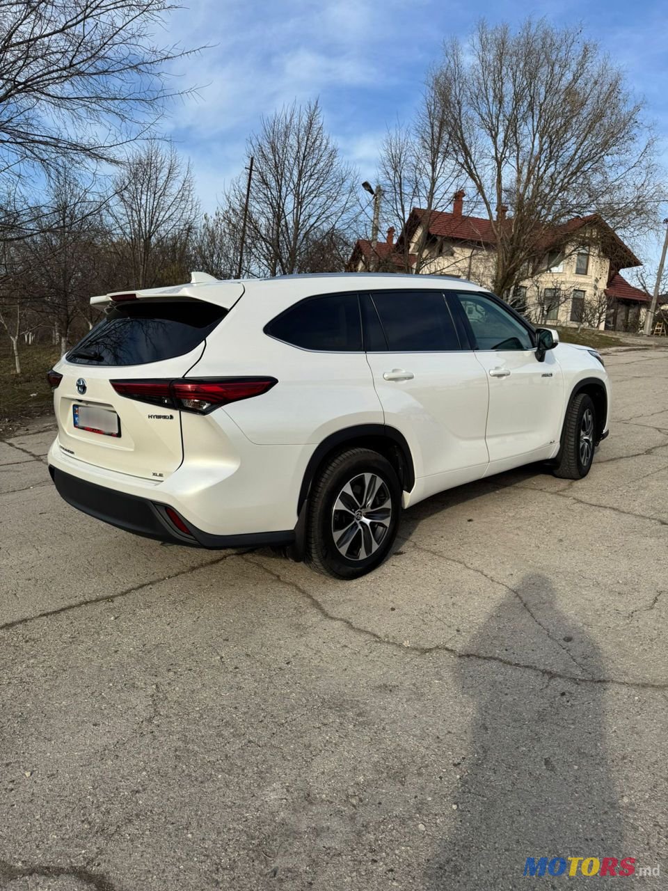 2021' Toyota Highlander photo #2
