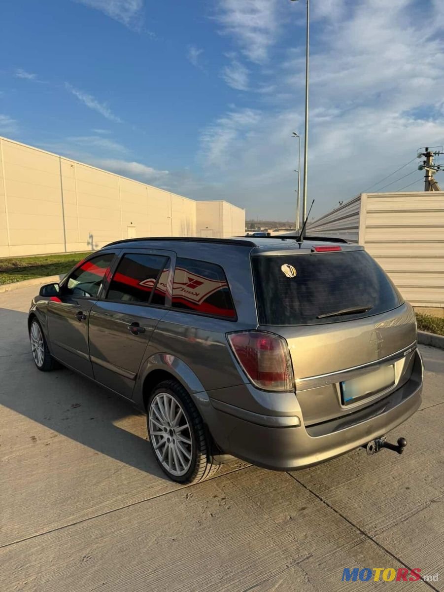 2006' Opel Astra photo #3