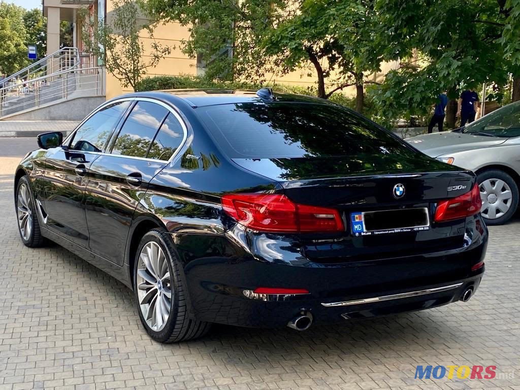 2017' BMW 5 Series photo #3