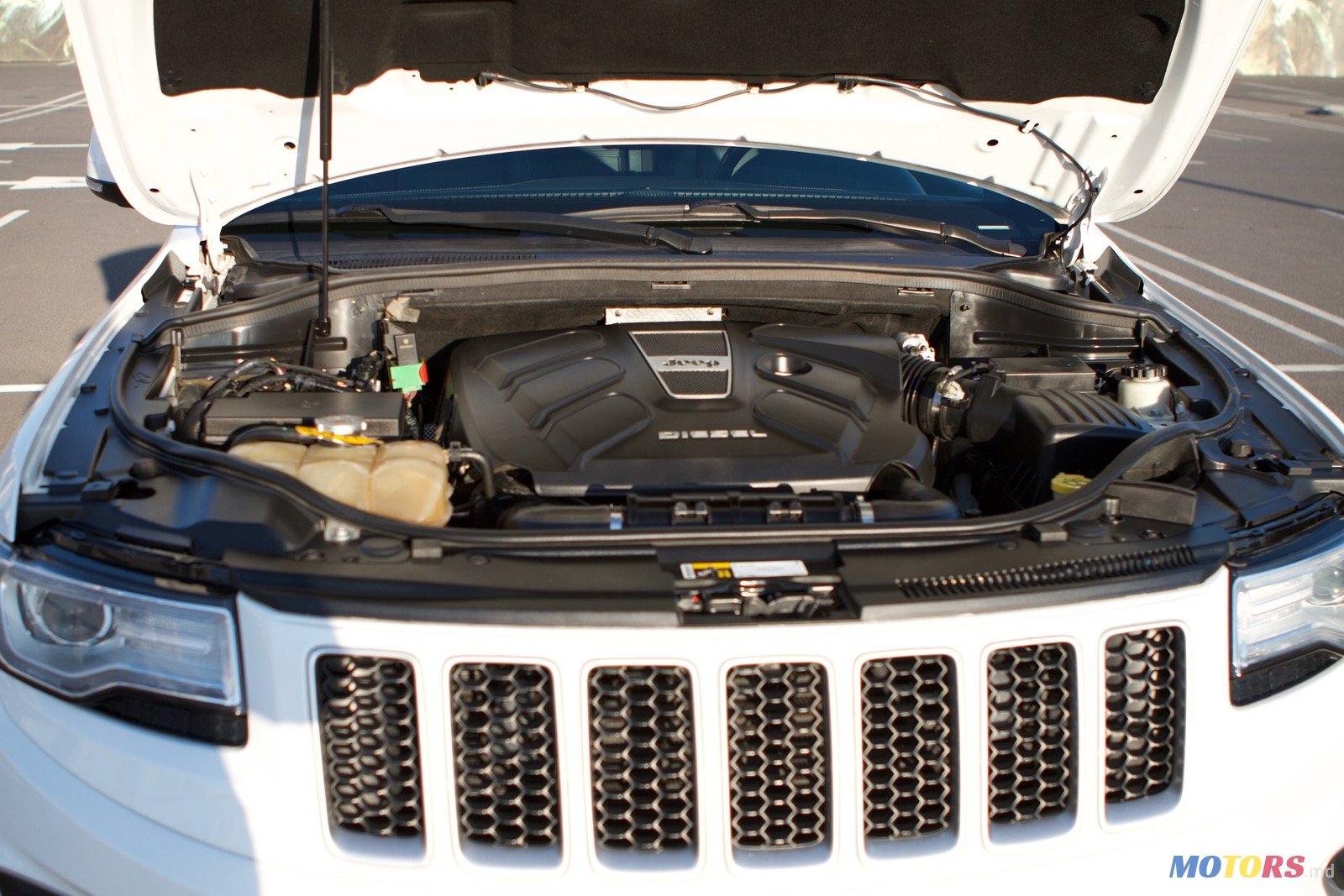 2015' Jeep Grand Cherokee photo #7