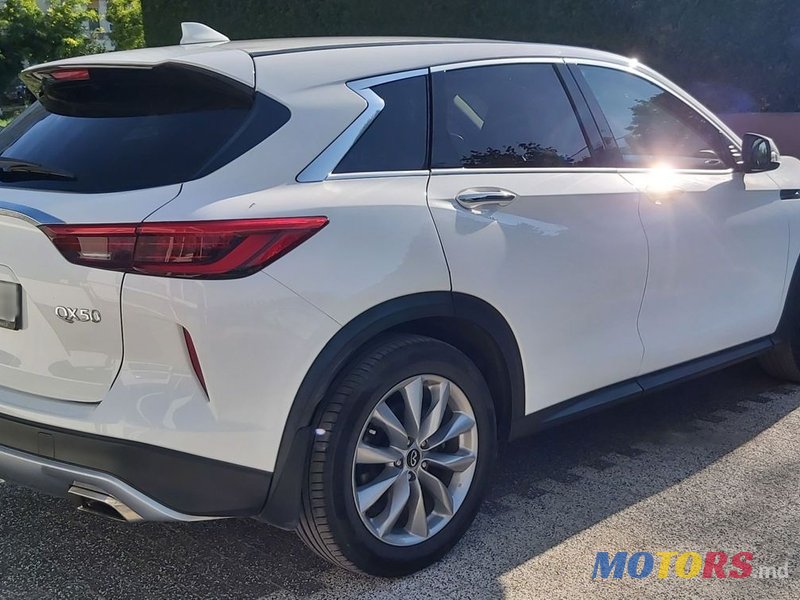 2018' Infiniti QX50 photo #2