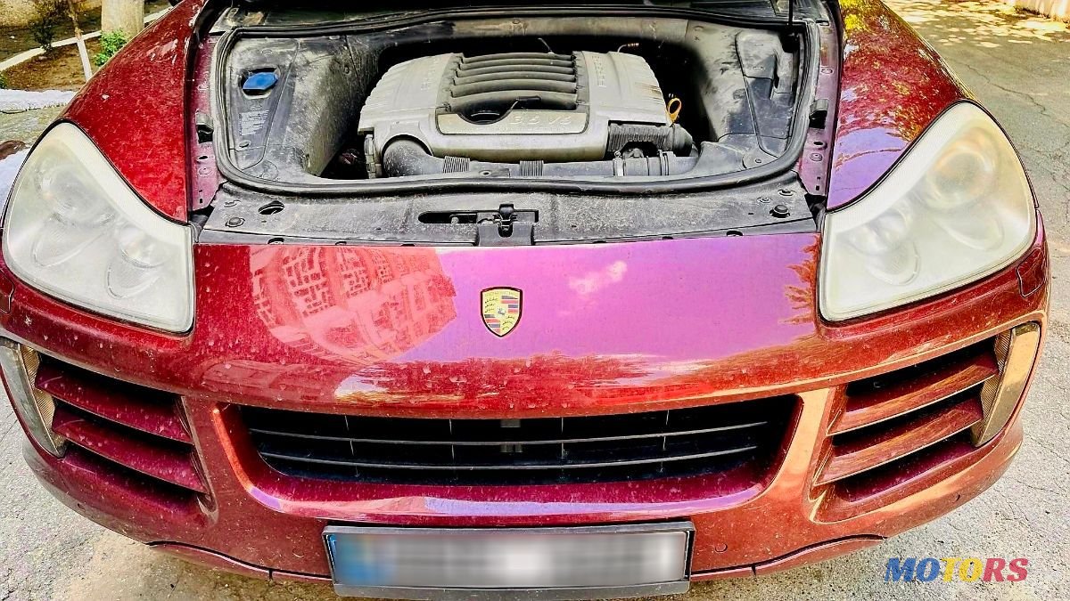 2008' Porsche Cayenne photo #4