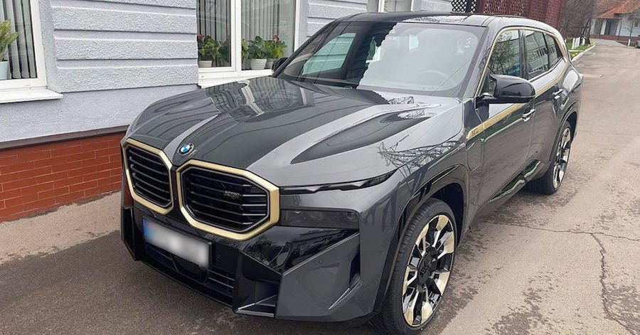 В Молдове зарегистрирован первый гибридный внедорожник BMW XM
