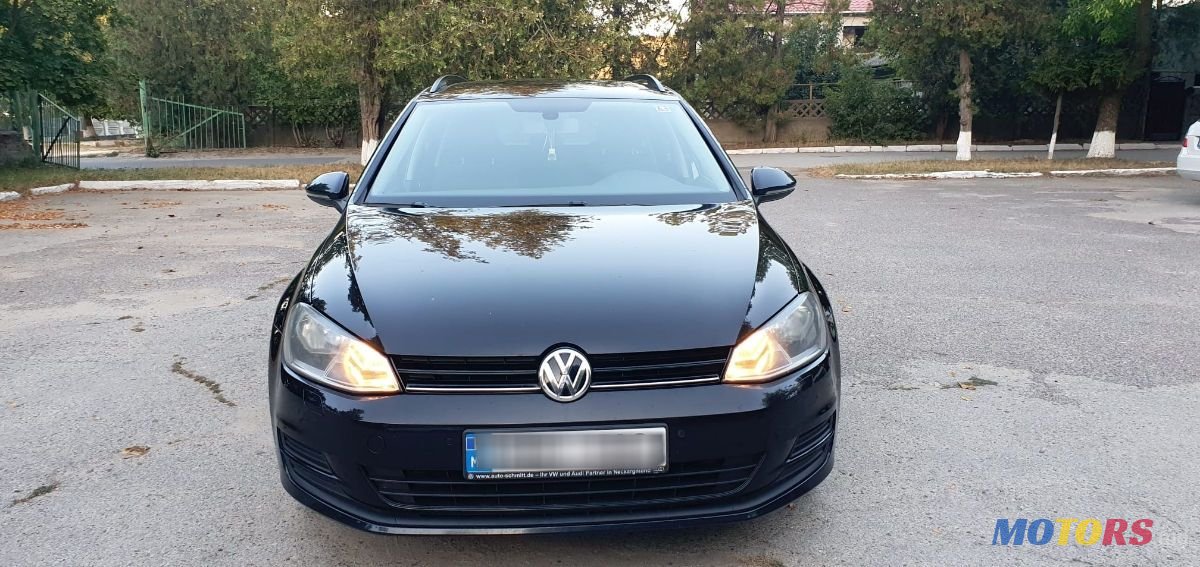 2012' Volkswagen Golf photo #1