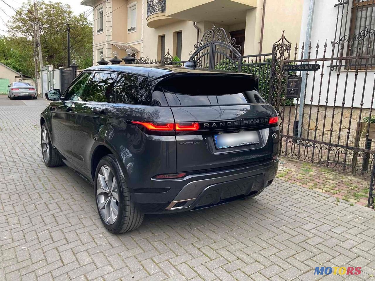 2019' Land Rover Range Rover Evoque photo #4