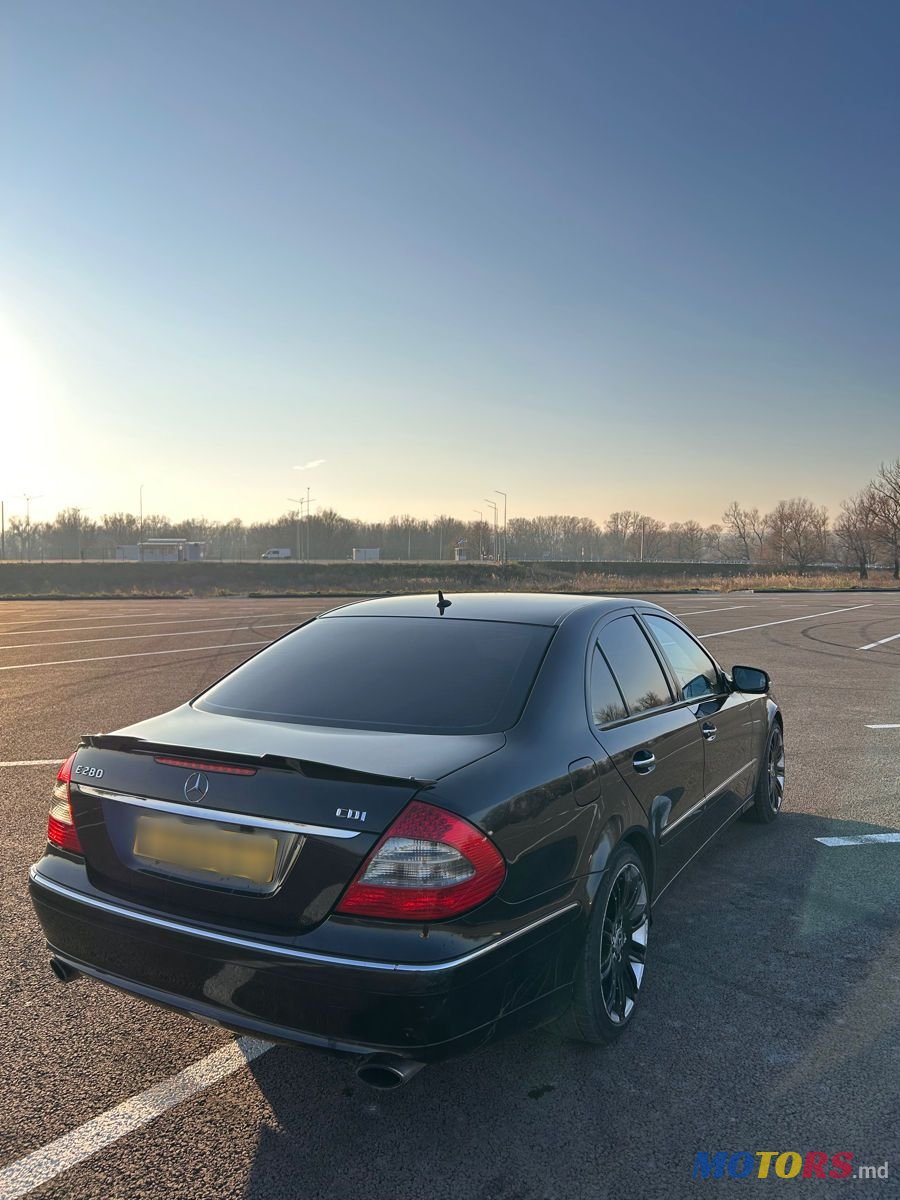 2008' Mercedes-Benz E-Class photo #4