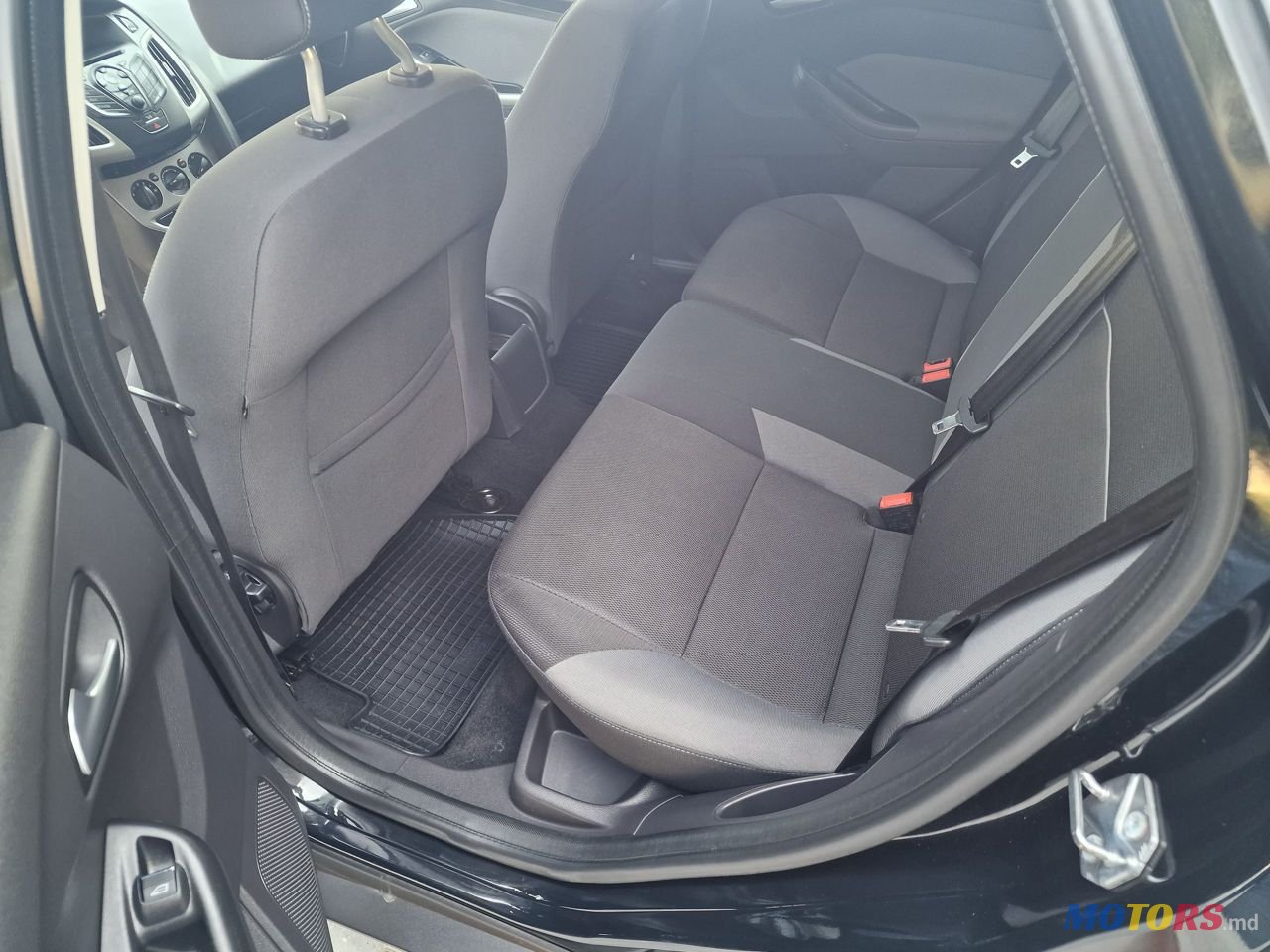 2013' Ford Focus photo #5